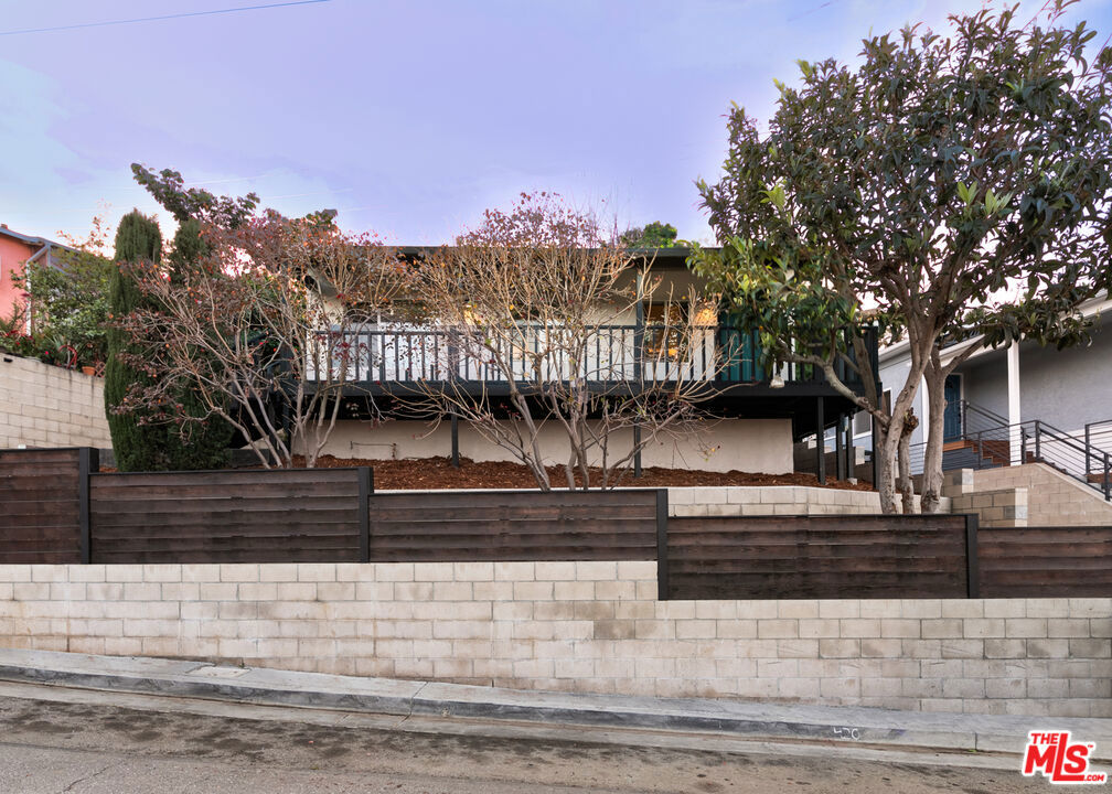 1253 N Ditman Avenue