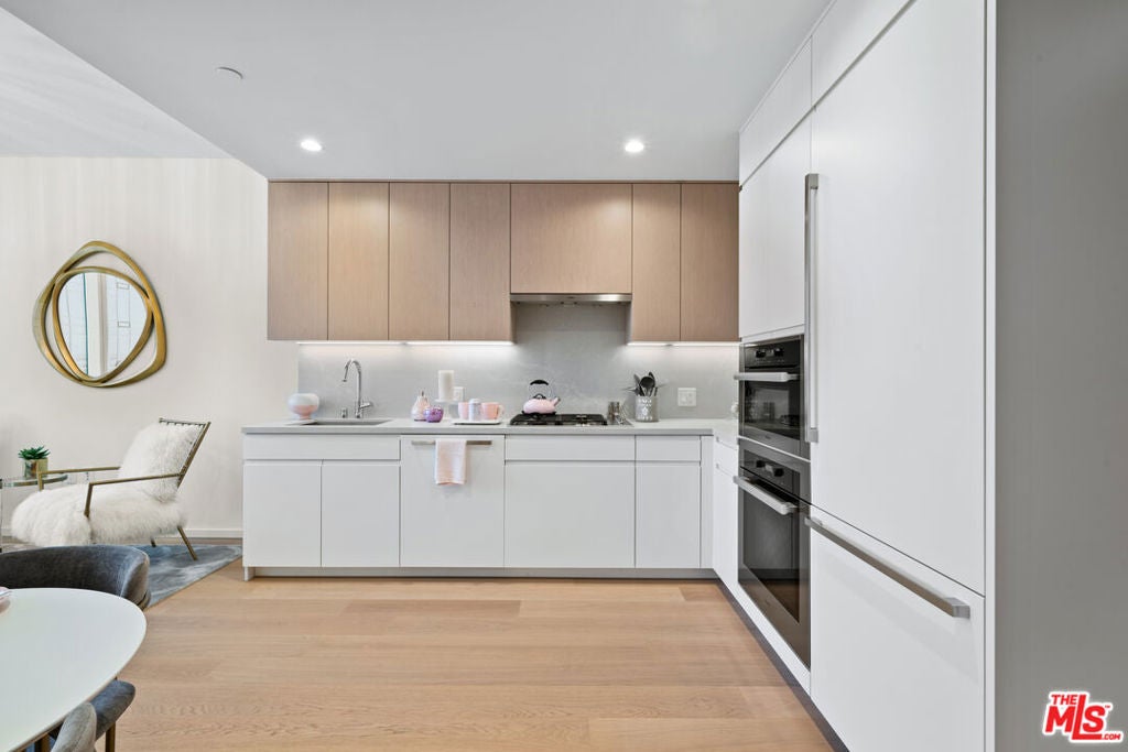 877 Francisco Street 2305
