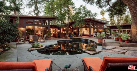 4244 Bluebell Avenue Studio City CA 91604