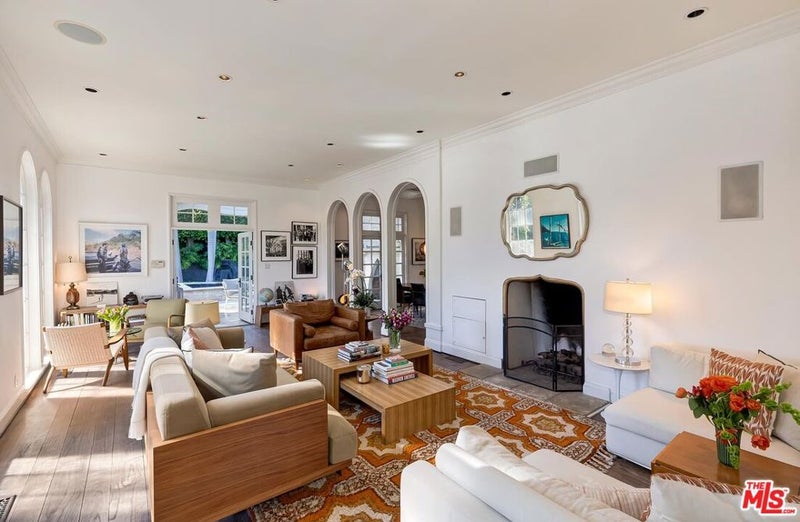 2806 Nichols Canyon Road