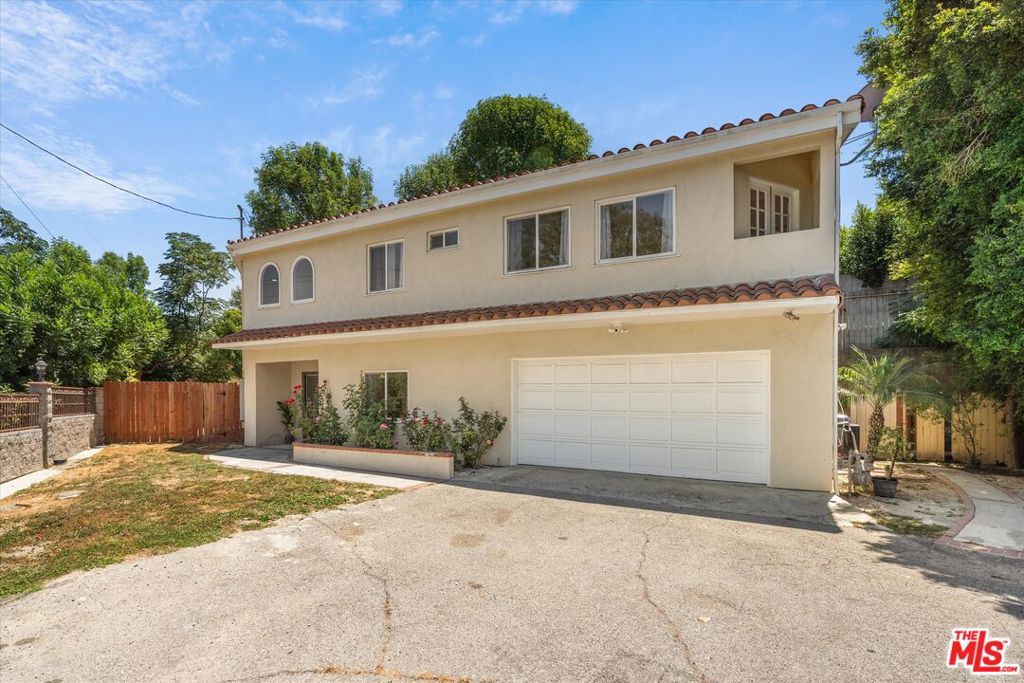 5216 Sale Avenue