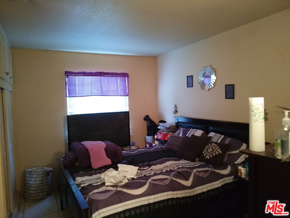 1048 W 125th Street