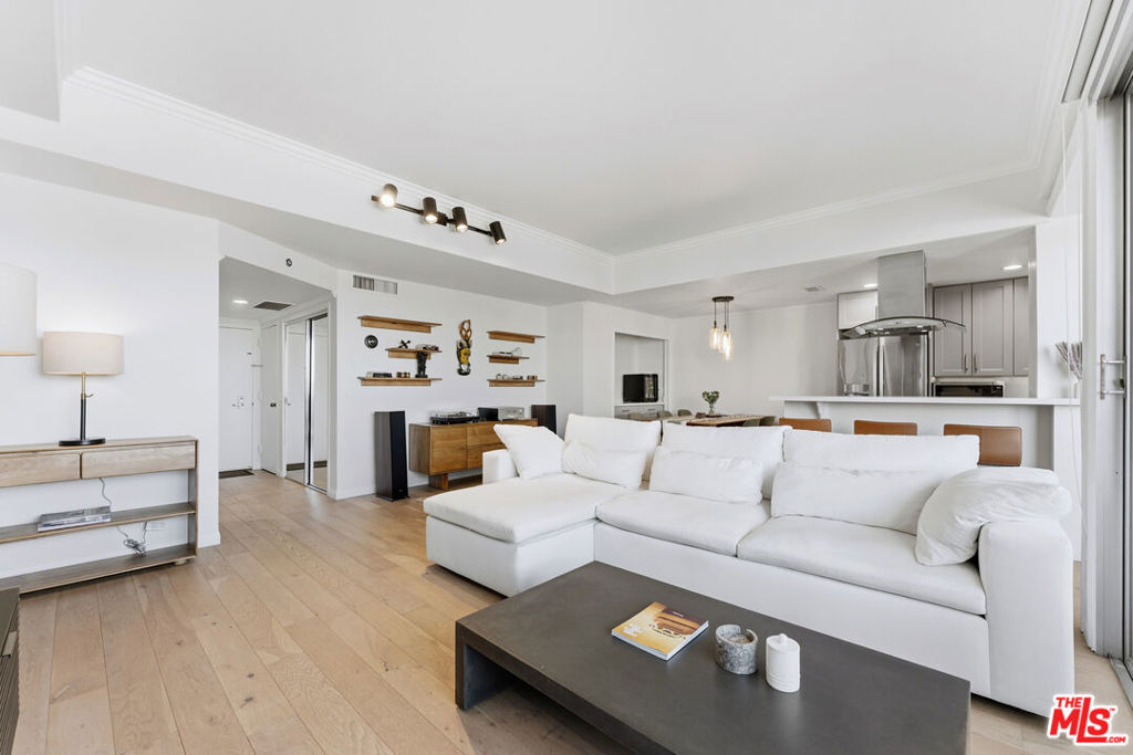 7250 Franklin Avenue 615