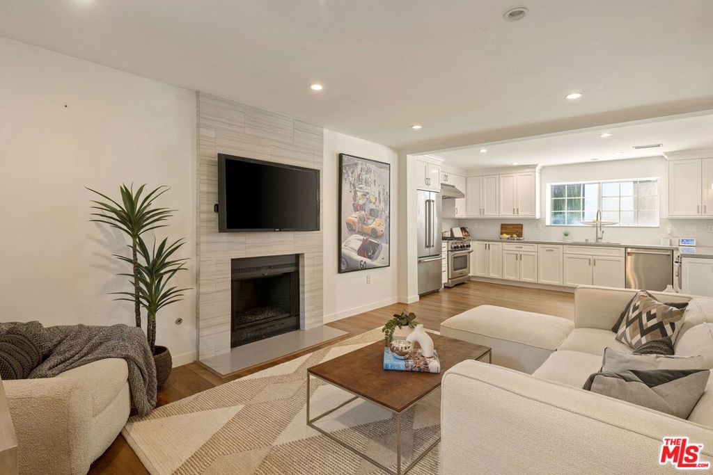 11734 Sunshine Terrace
