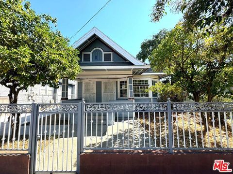1220 W 25th Street Los Angeles CA 90007