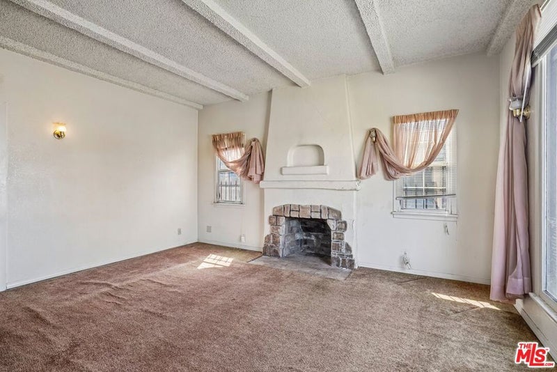 2022 W 83rd Street