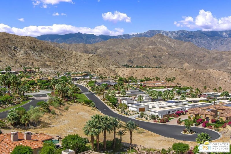 1 Sierra Vista Drive