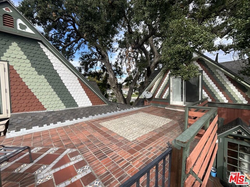 822 Silverwood Avenue