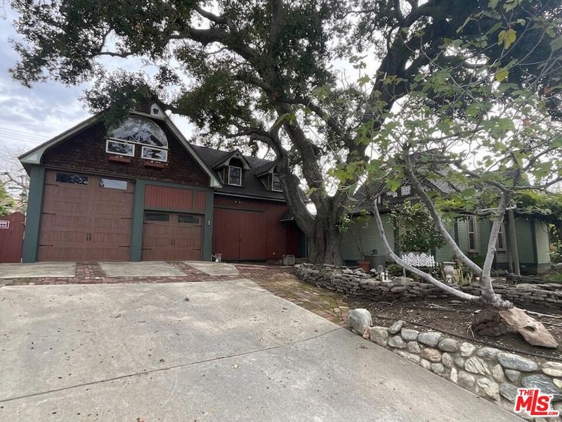 822 Silverwood Avenue