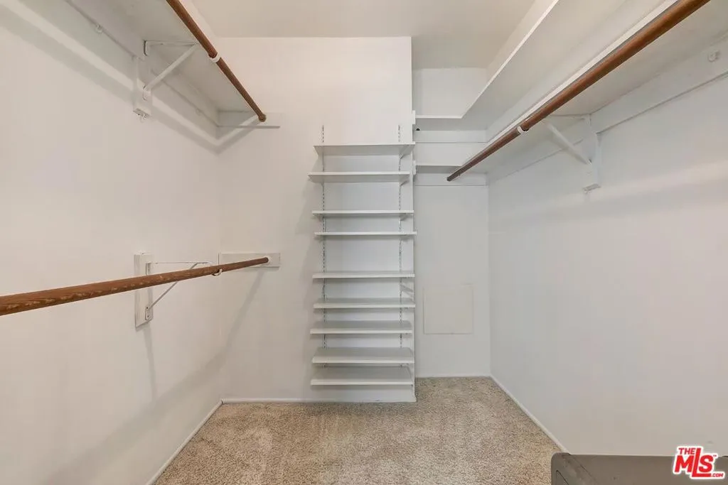 Los Angeles, California 90049, United States, 2 Bedrooms Bedrooms, ,2 BathroomsBathrooms,Residential,Active,146135