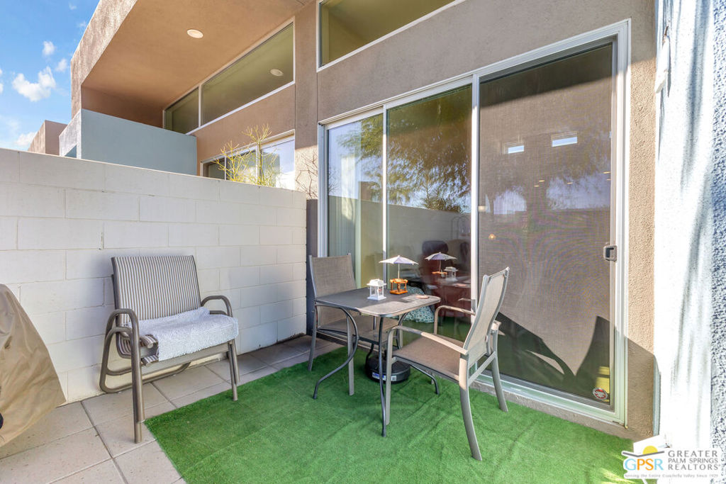 3627 Quiet Side Street