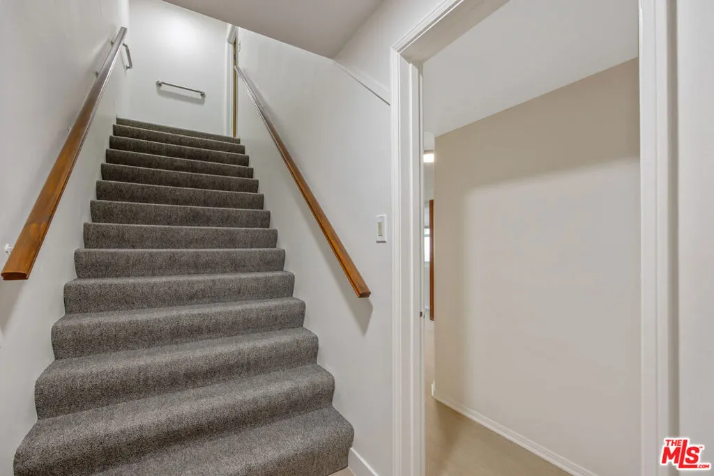 Los Angeles, California 90049, United States, 3 Bedrooms Bedrooms, ,2 BathroomsBathrooms,Residential,Active,239684