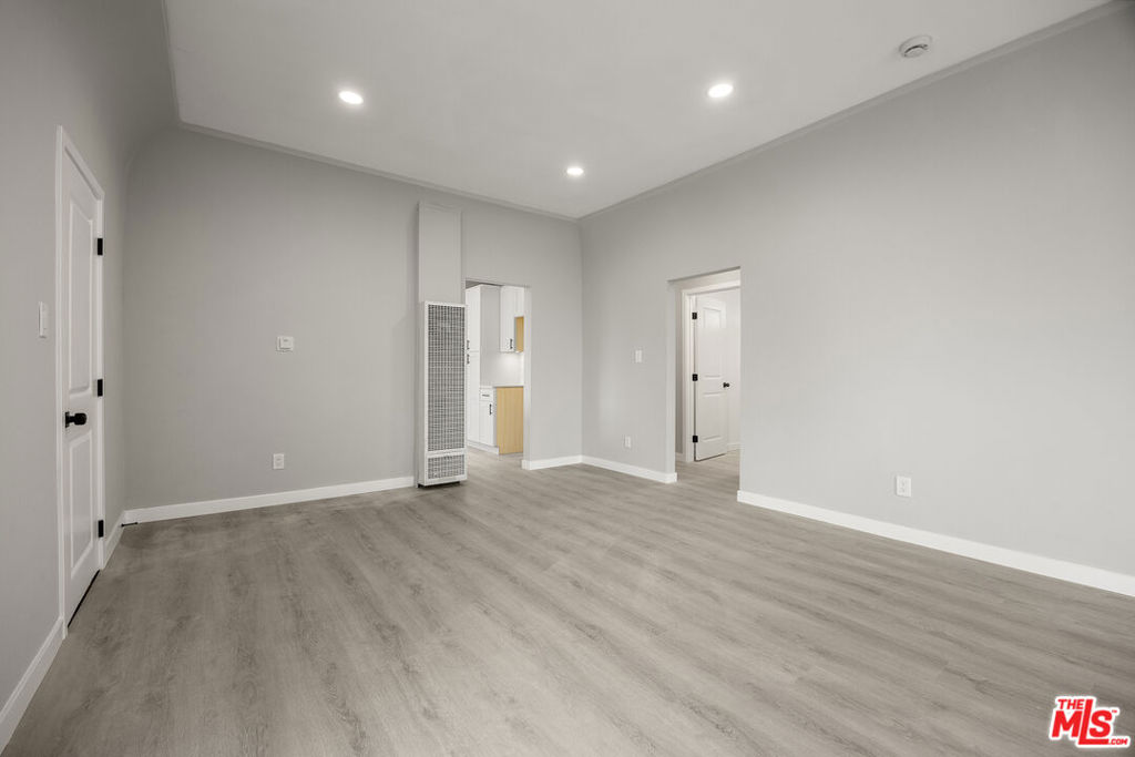 403 E 91st Street