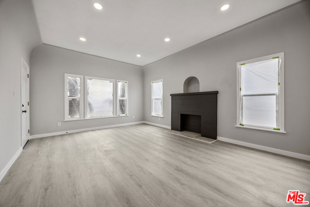 403 E 91st Street
