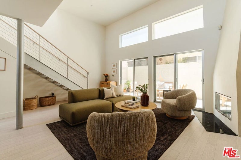 1254 24th Street 2