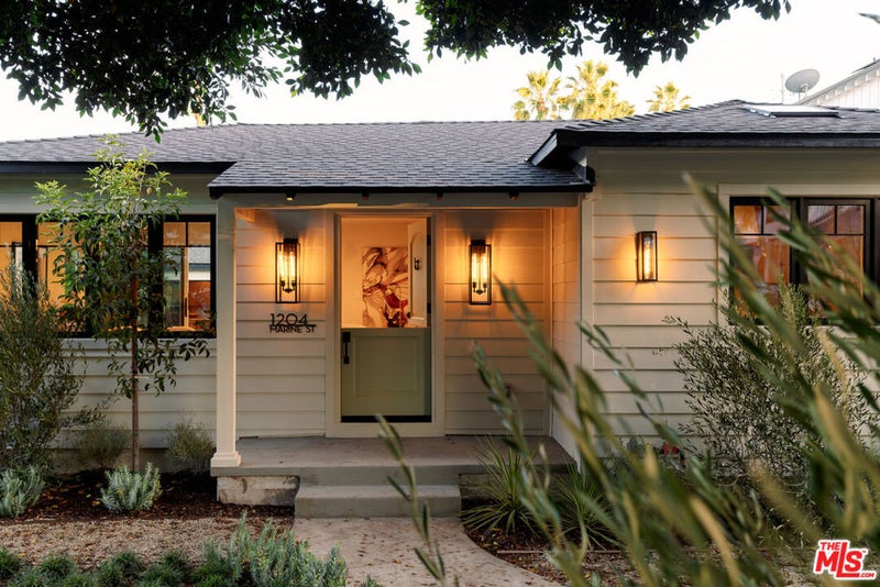1204 Marine Street