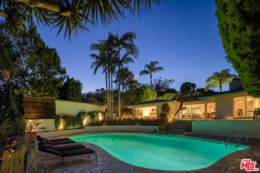 2817 Nichols Canyon Place