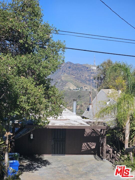 6893 Pacific View Drive
