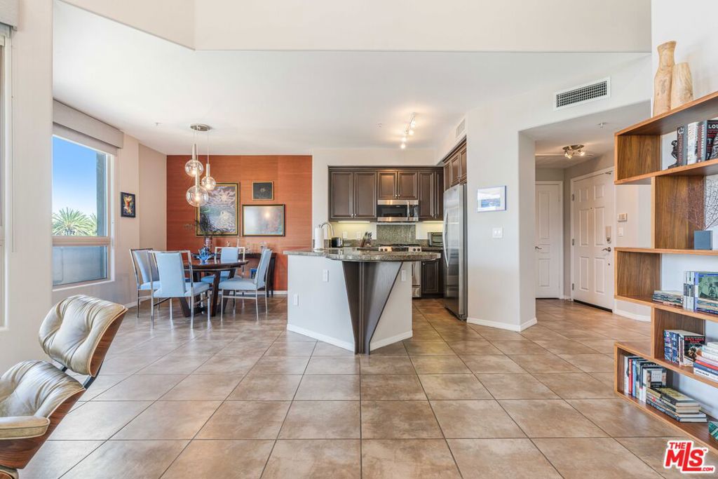 13044 Pacific Promenade 414