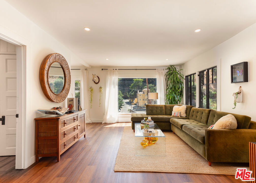 2108 Tavern Trail