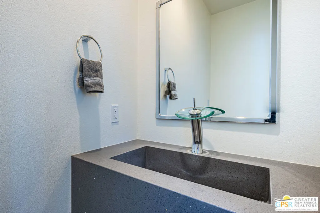 Palm Springs, California 92264, United States, 4 Bedrooms Bedrooms, ,4 BathroomsBathrooms,Residential,Active,144352