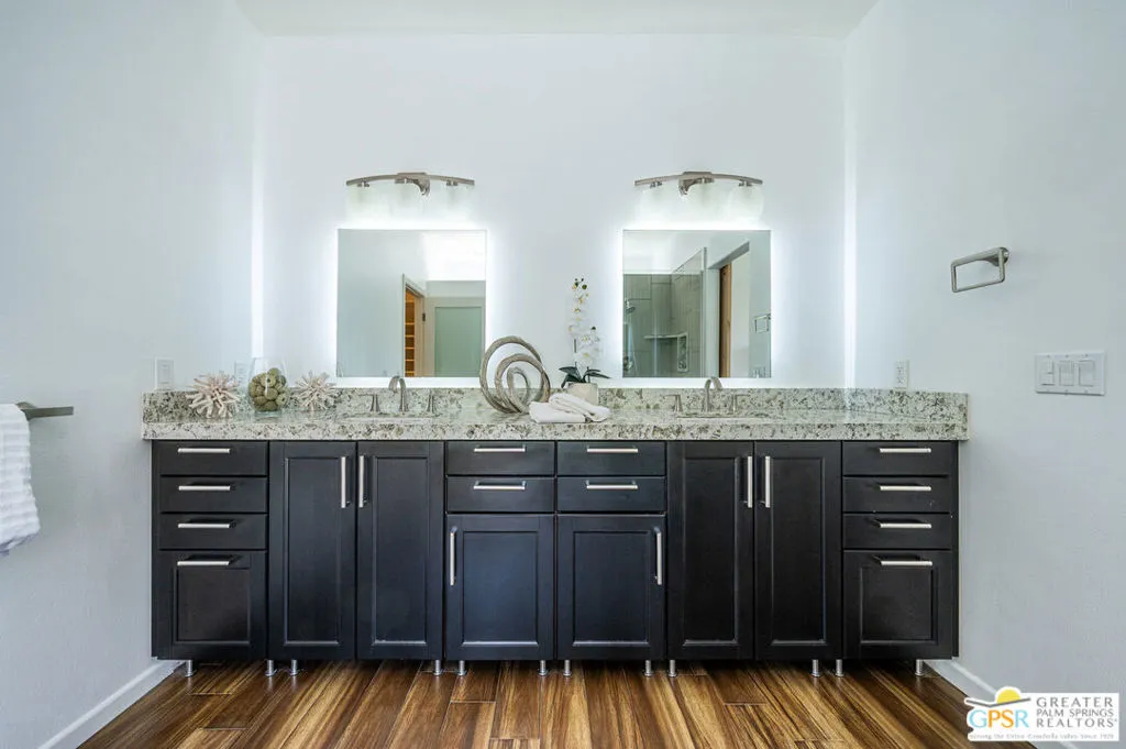 Palm Springs, California 92264, United States, 4 Bedrooms Bedrooms, ,4 BathroomsBathrooms,Residential,Active,144352