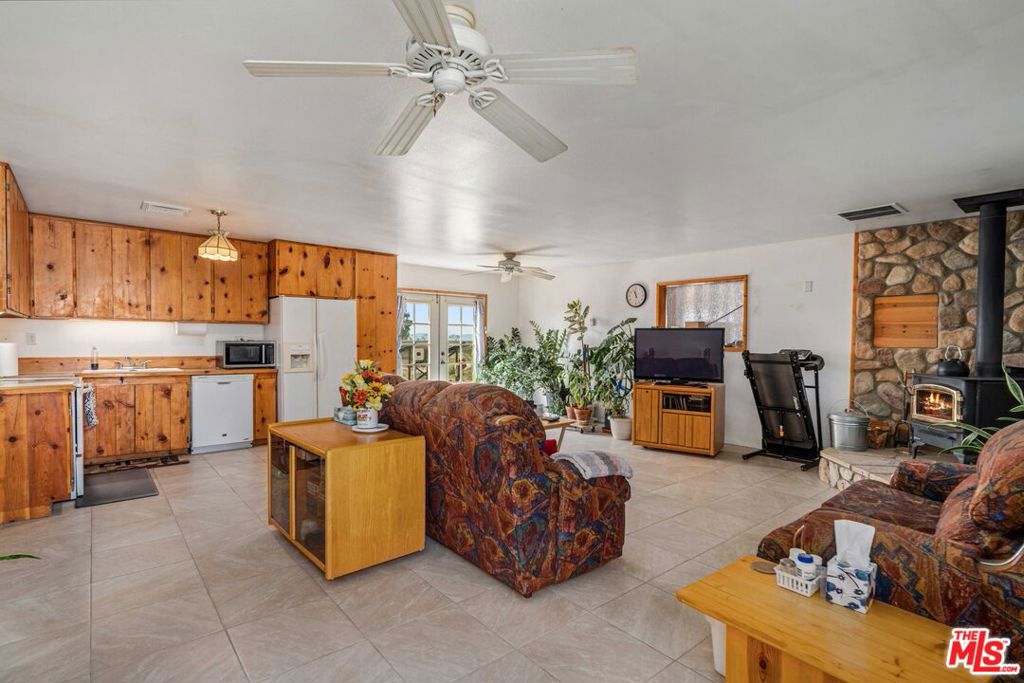 9750 W 70th Street