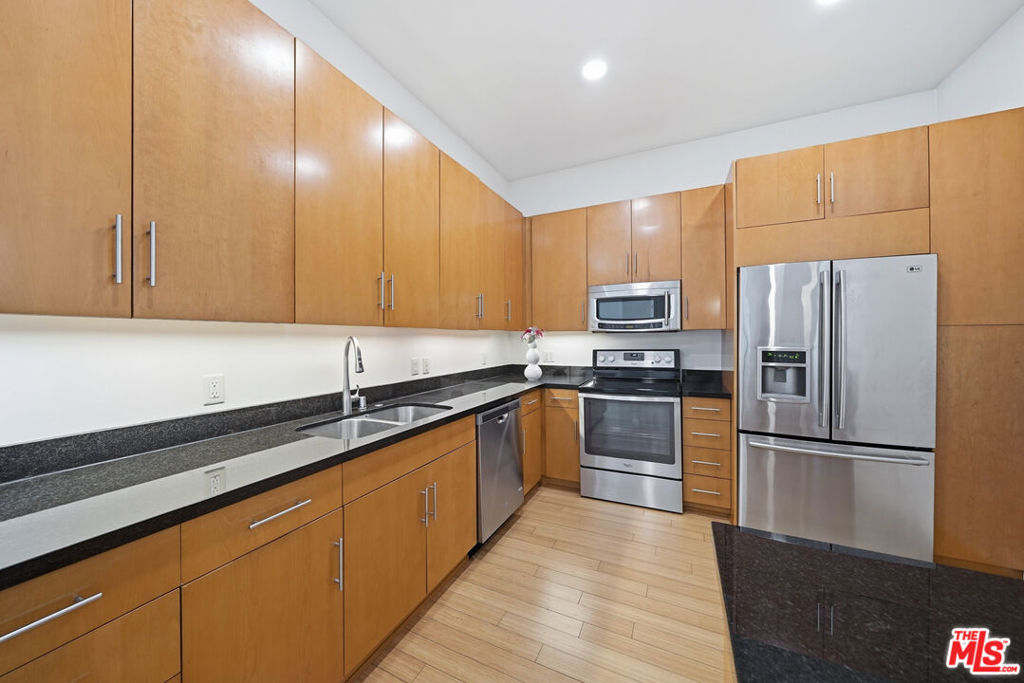 3223 W 6th Street 605