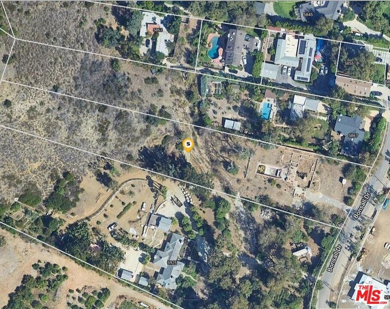 5911 Bonsall Drive