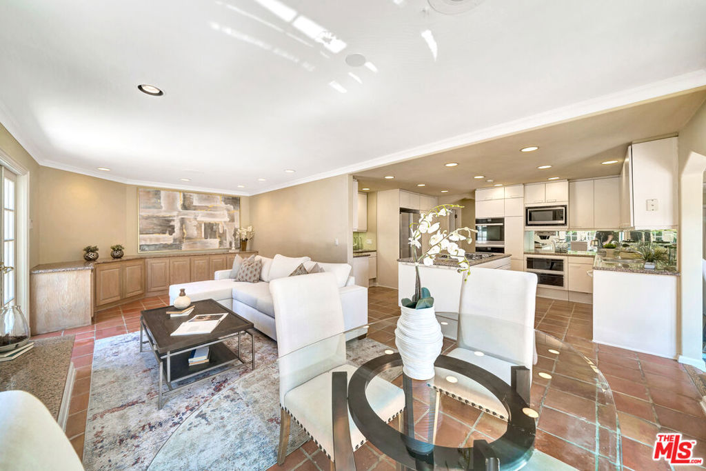 Properties 4 215 S Mccarty Drive