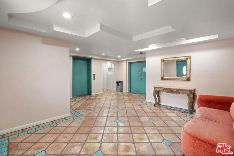 801 Lorraine Boulevard 301