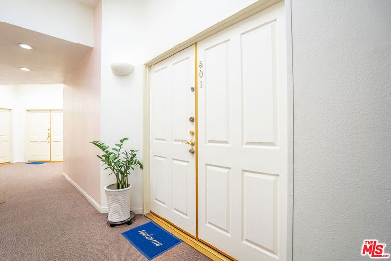 801 Lorraine Boulevard 301