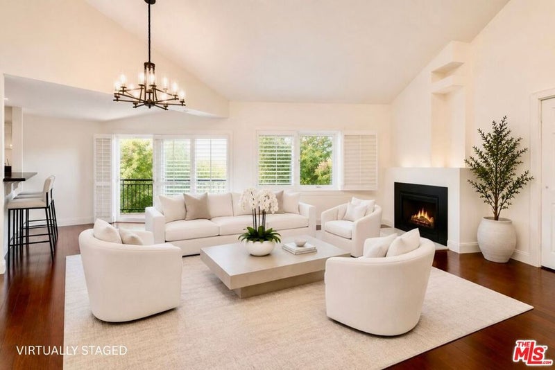16040 W Sunset Boulevard 308