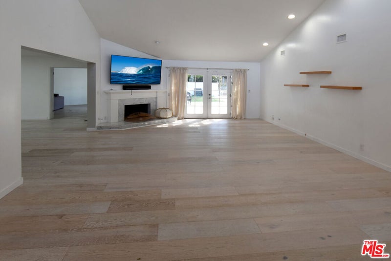 3614 Malibu Country Drive