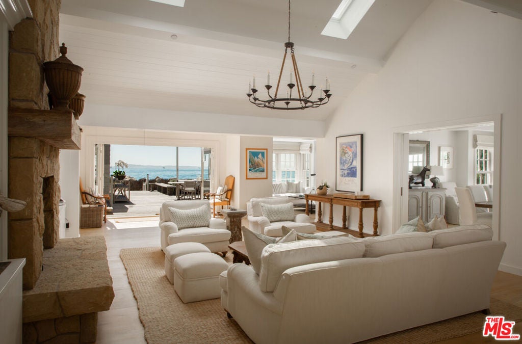 571 Sand Point Road