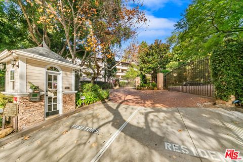 2700 E Cahuenga Boulevard 3204 Los Angeles CA 90068