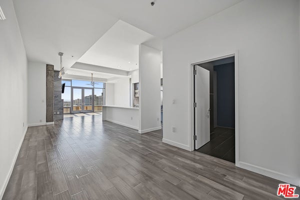 1111 S GRAND AVE PH 6, LOS ANGELES, CA 90015 - Image 33a9283d9cce50e85b00a8fe24f355d6/2311527340