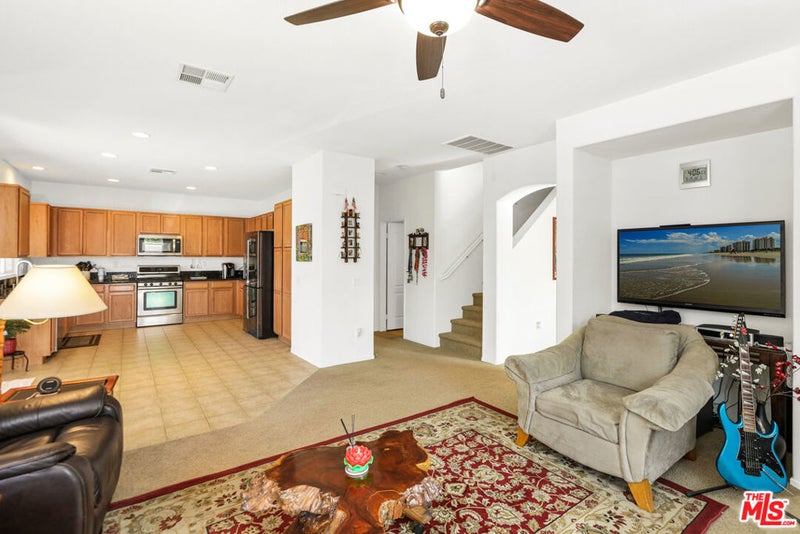 2167 Snowberry Lane