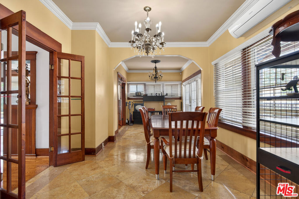 867 S Bronson Avenue