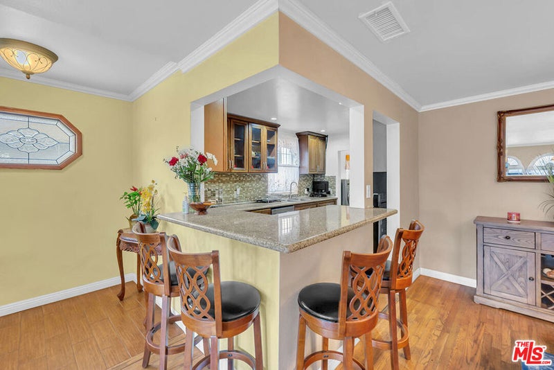 2116 W 107th Street