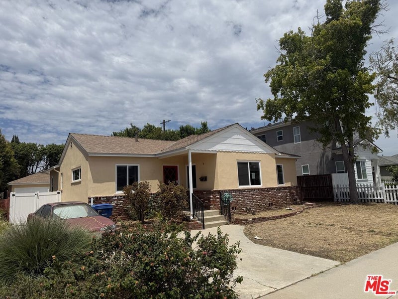 5577 W 82nd Street