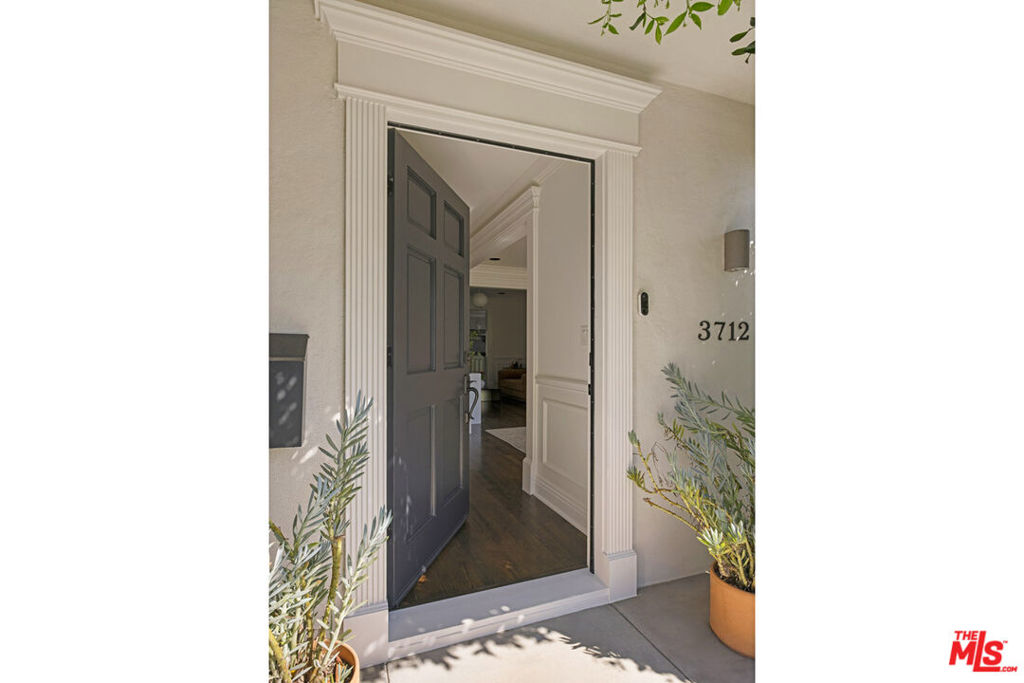 3712 S Muirfield Road