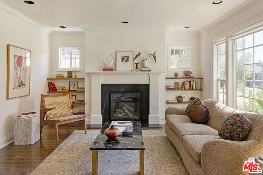 3712 S Muirfield Road