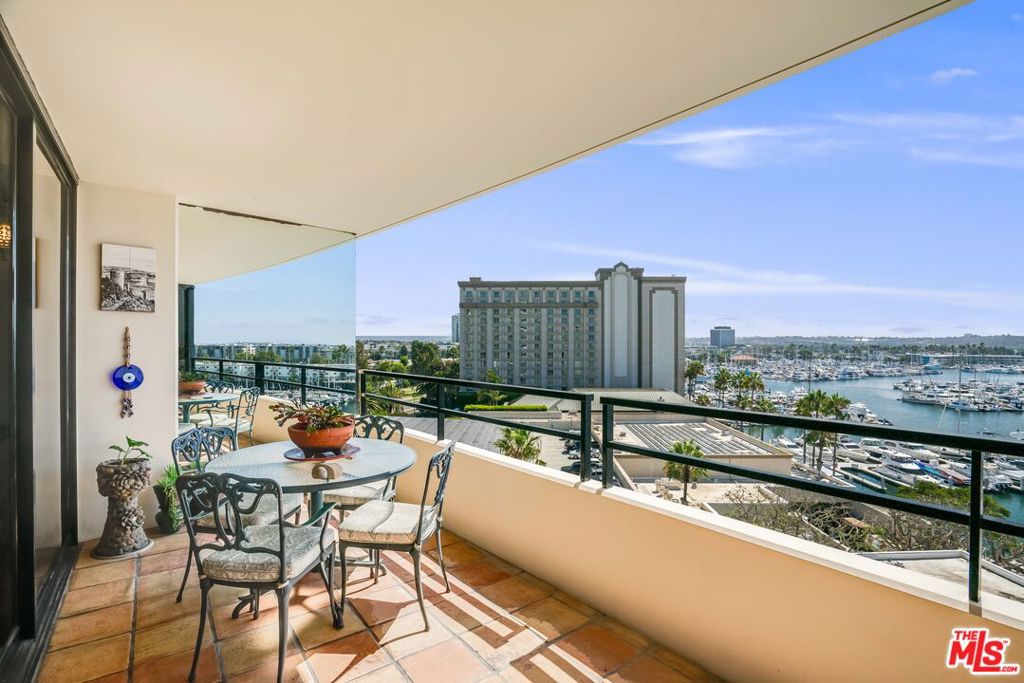 4335 S Marina City Drive 544