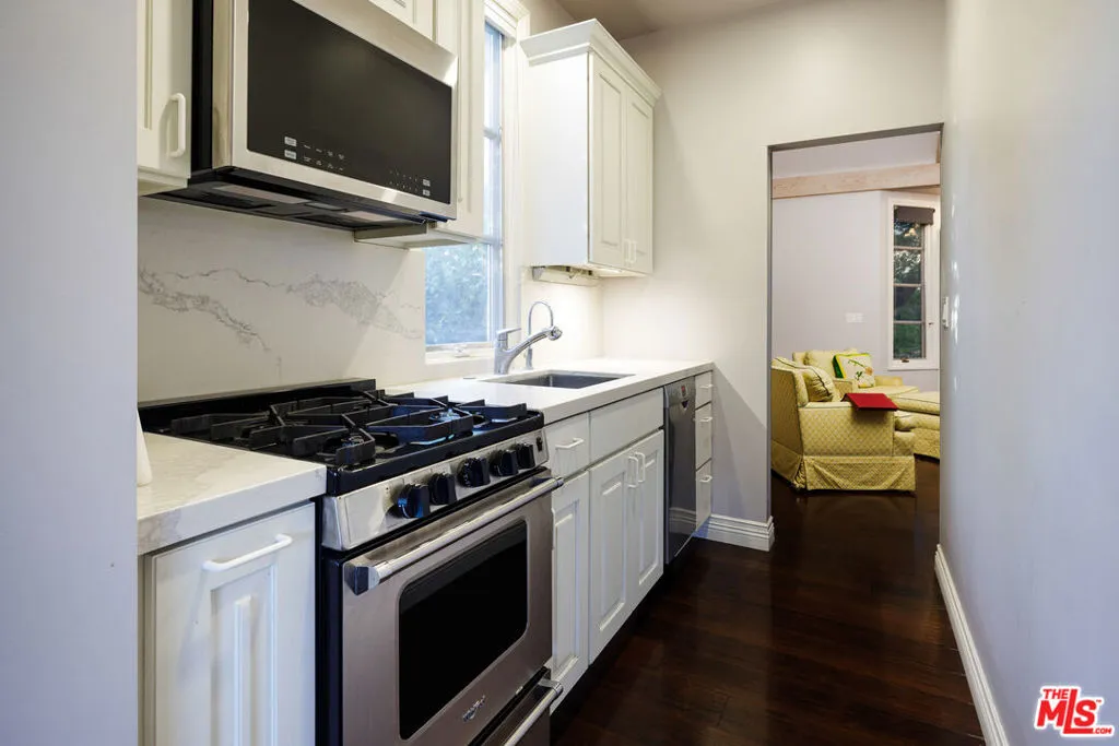 Montecito, California 93108, United States, 2 Bedrooms Bedrooms, ,4 BathroomsBathrooms,Residential,Active,186398