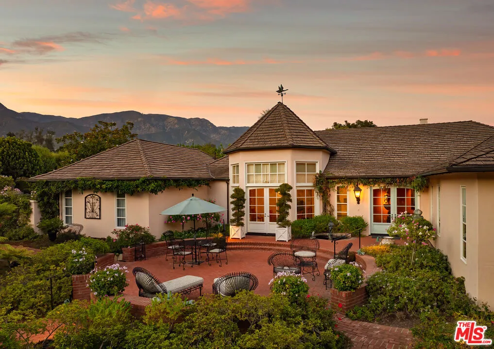 Montecito, California 93108, United States, 2 Bedrooms Bedrooms, ,4 BathroomsBathrooms,Residential,Active,186398