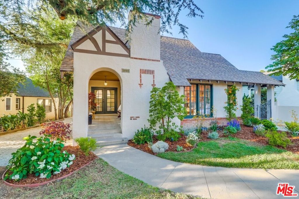 Properties 4 1579 Oak Grove Drive