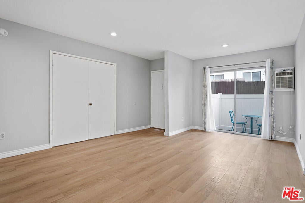 11743 Mayfield 3