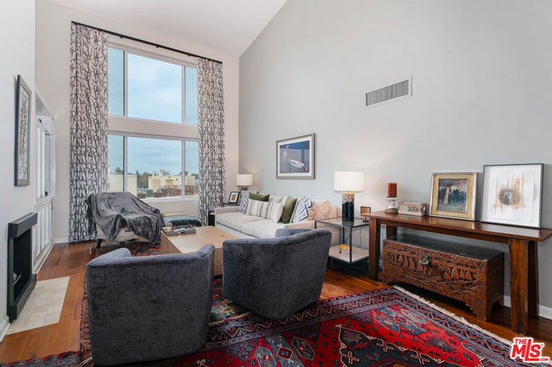 2332 Fox Hills Drive 305