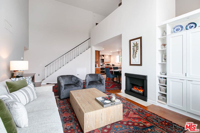 2332 Fox Hills Drive 305